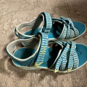 Teva girls sandals
